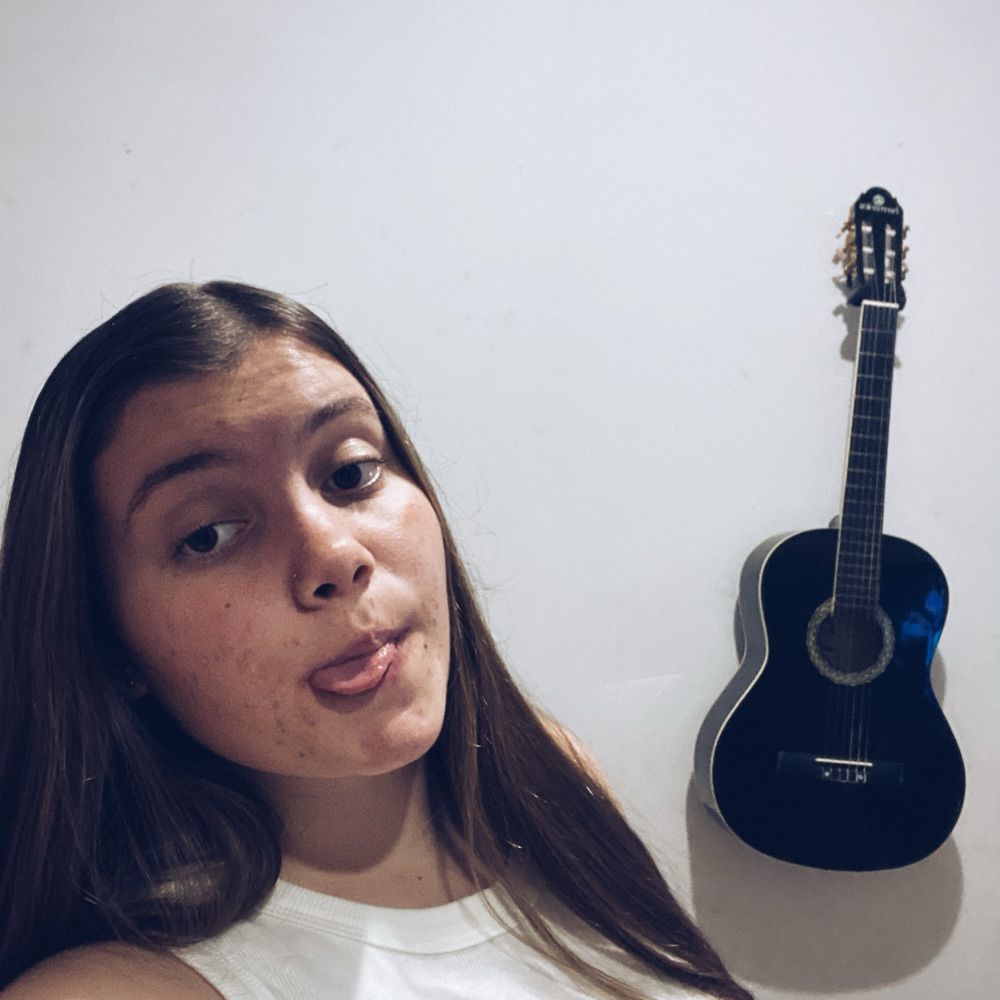 aninha is very deis