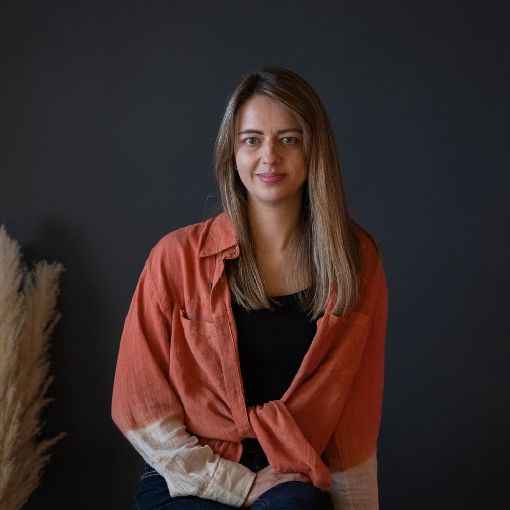 Dr Emma Clare