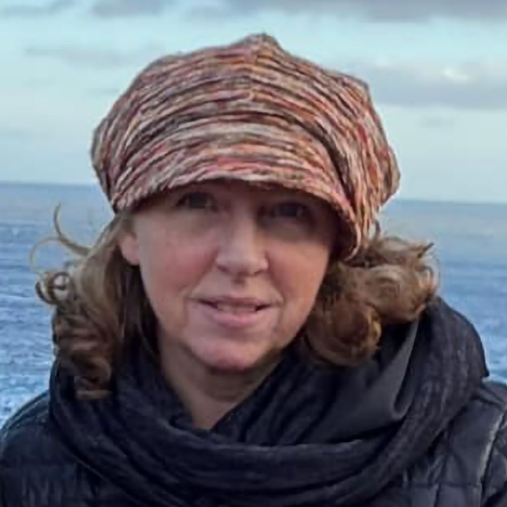 Cora McCloy, PhD