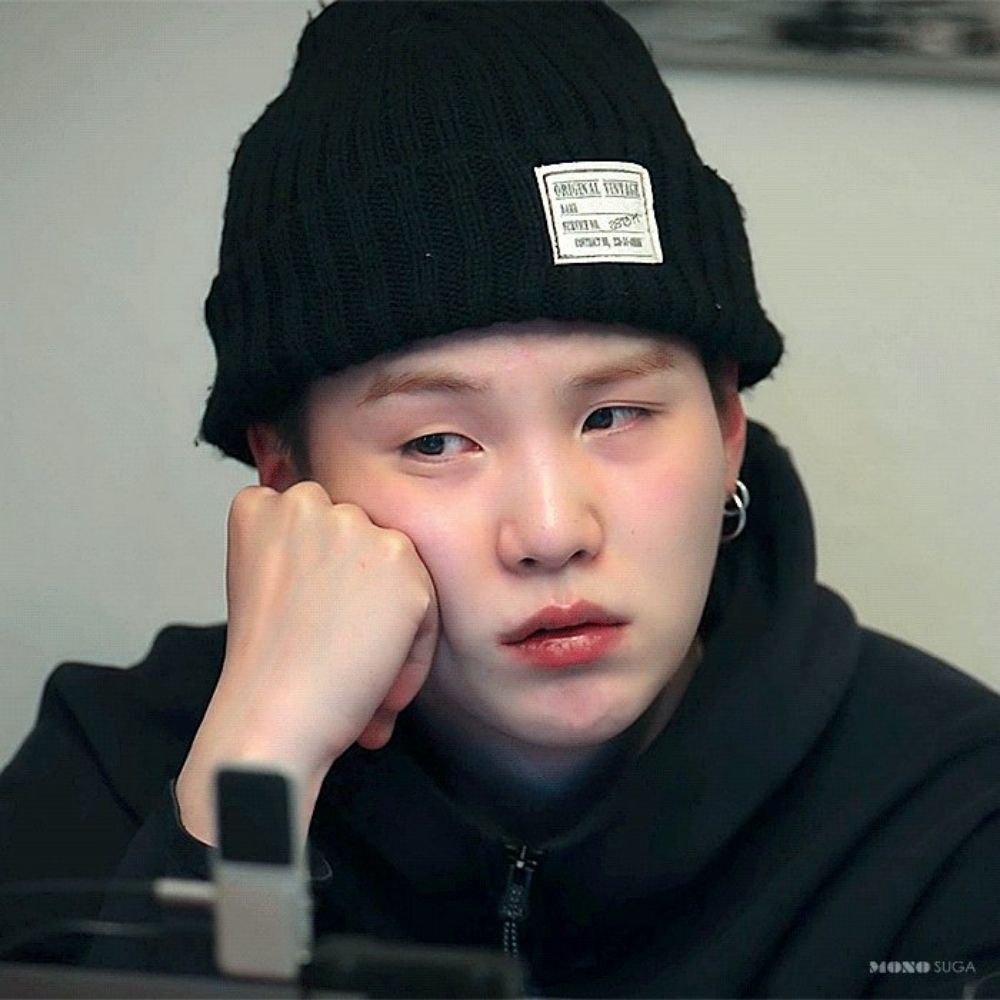 Yoongi 🐱🍊BTS 💜🎶
