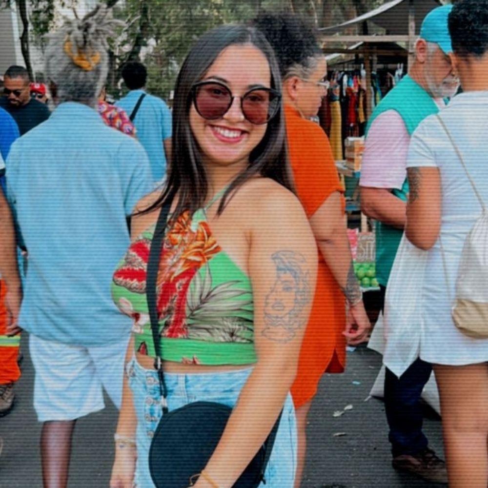 Mayra Alves