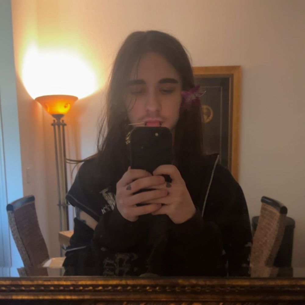 Maxxy🦇