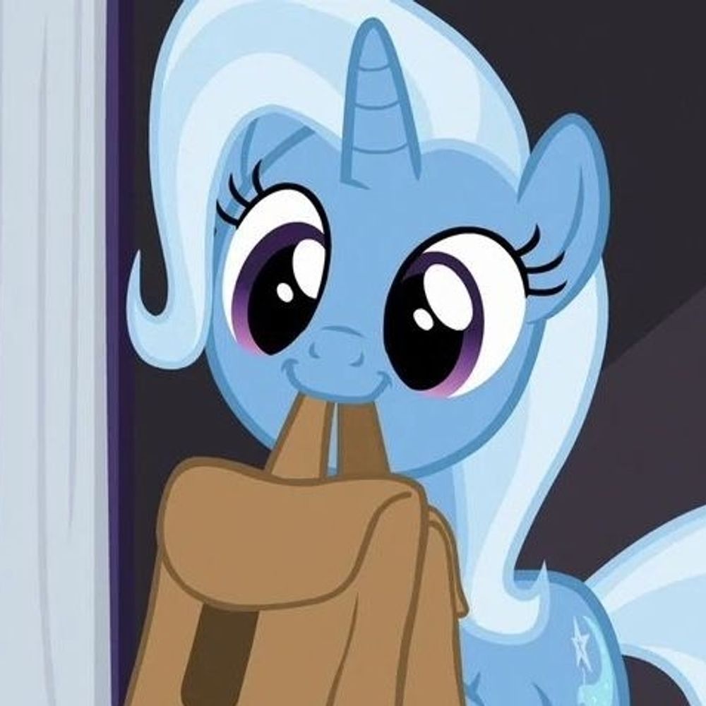 cristallun.bsky.social profile picture