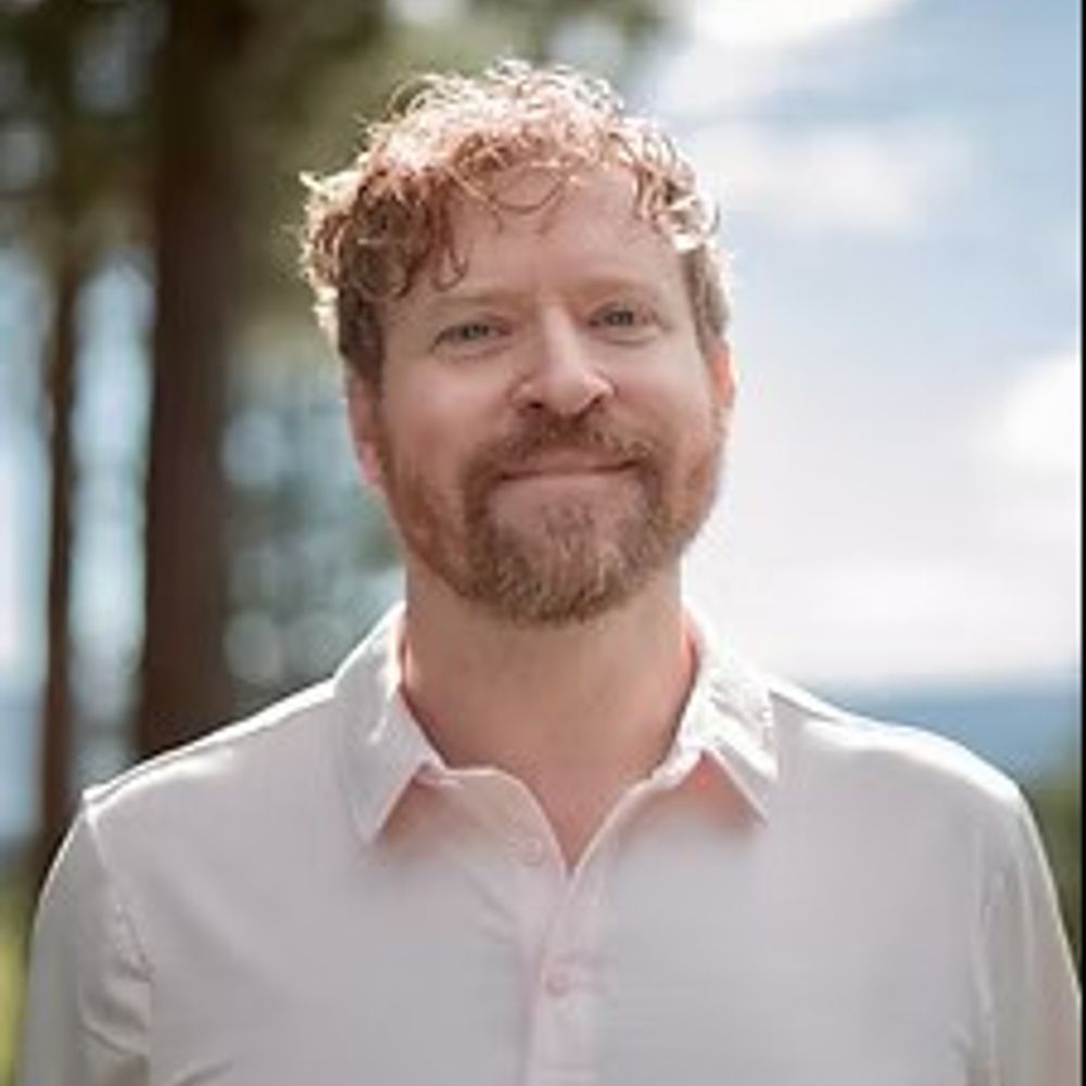 Jonathan Lowe (J Lowe)