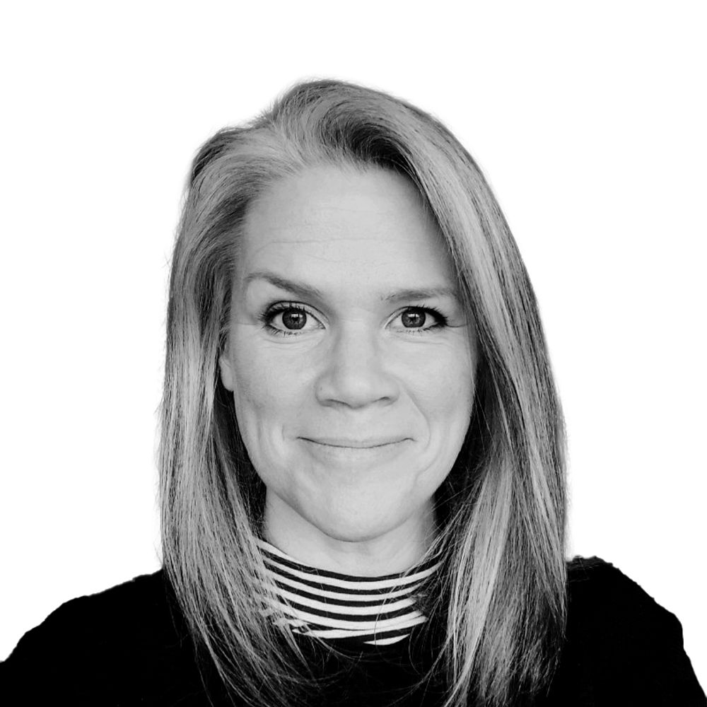 Anne Clare (AC)