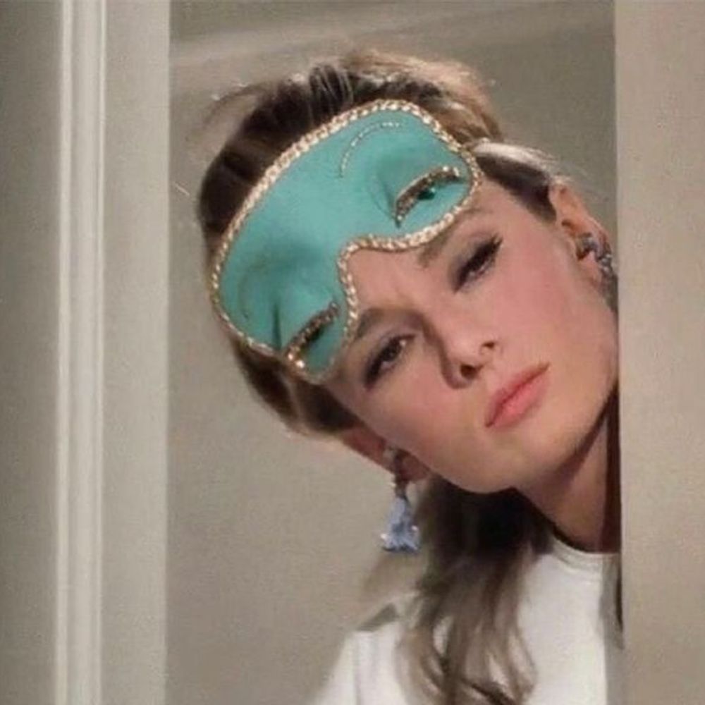 ✩ knock-off carrie bradshaw ✩
