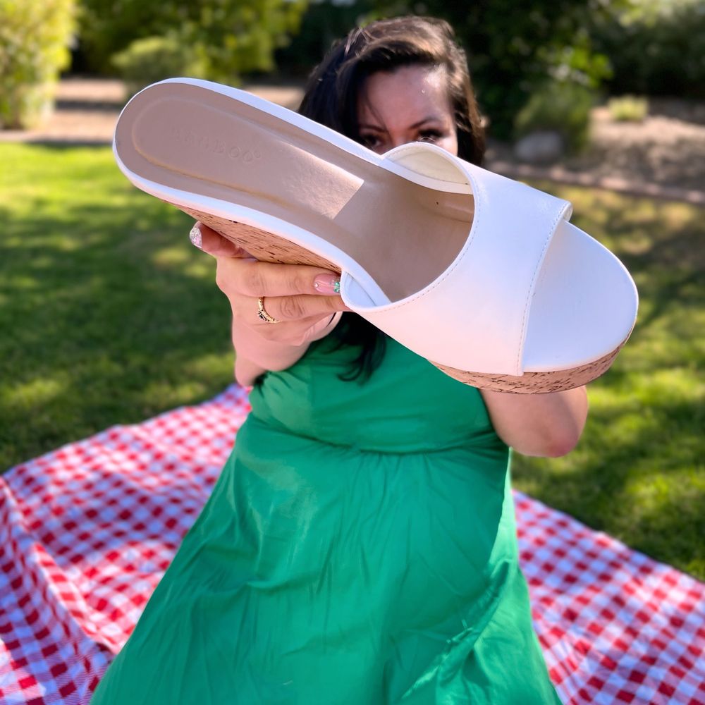 SERVINGBAREFEET 