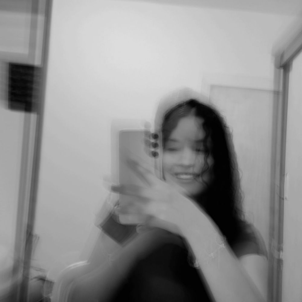 💋.