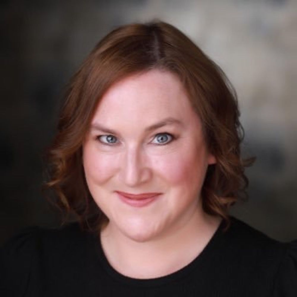 Emma Robinson (Author) 