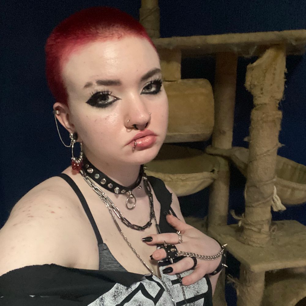 ash ⚢ says FREE PALESTINE 🇵🇸