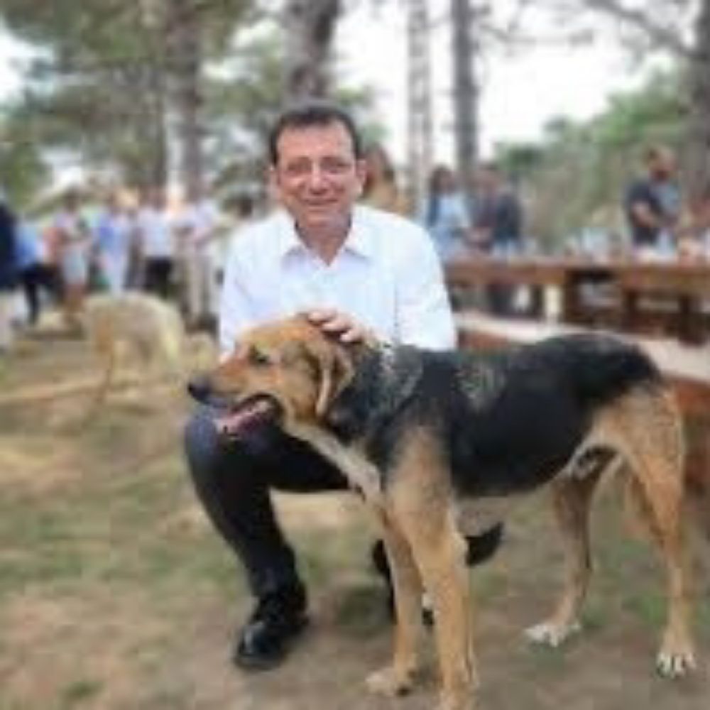 YaseminLeo