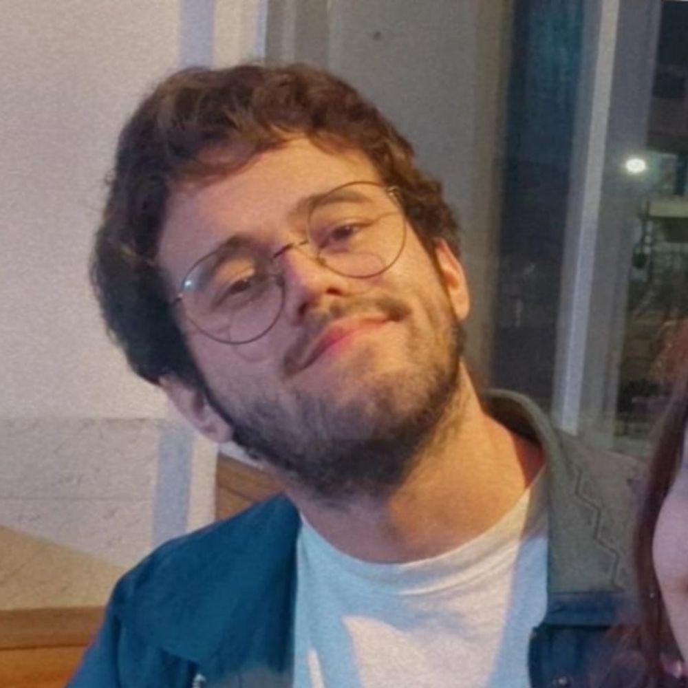 Sr Ferraz (⁠ノ⁠ಥ⁠,⁠_⁠｣⁠ಥ⁠)⁠ノ