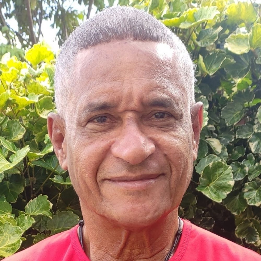 ARI SIMÕES 
