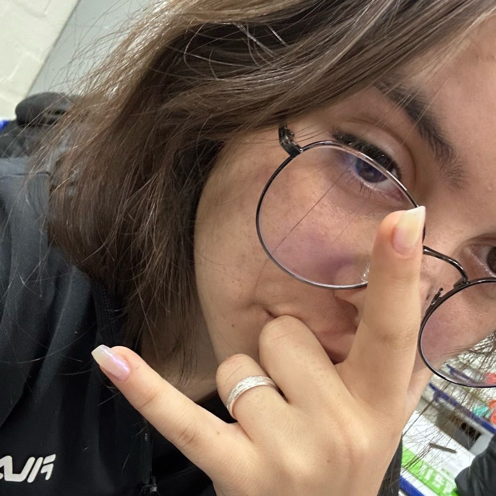 sooff🩷🤍🧡