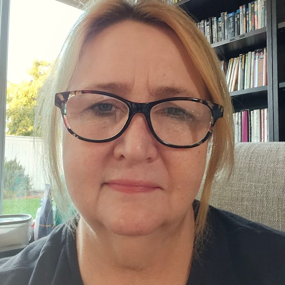 Julie Fox