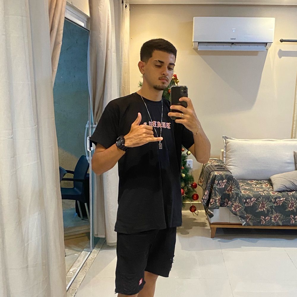 Lucas lira 
