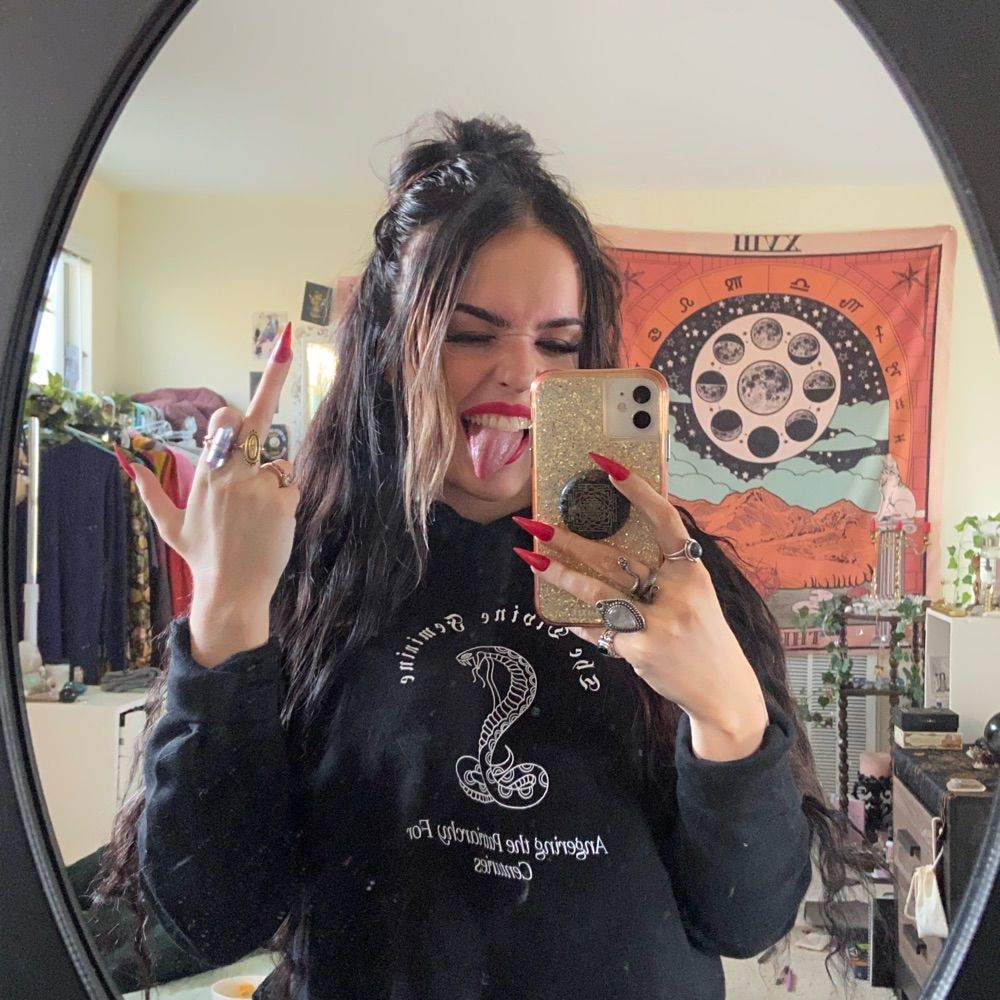 Luna Seranova 🥀