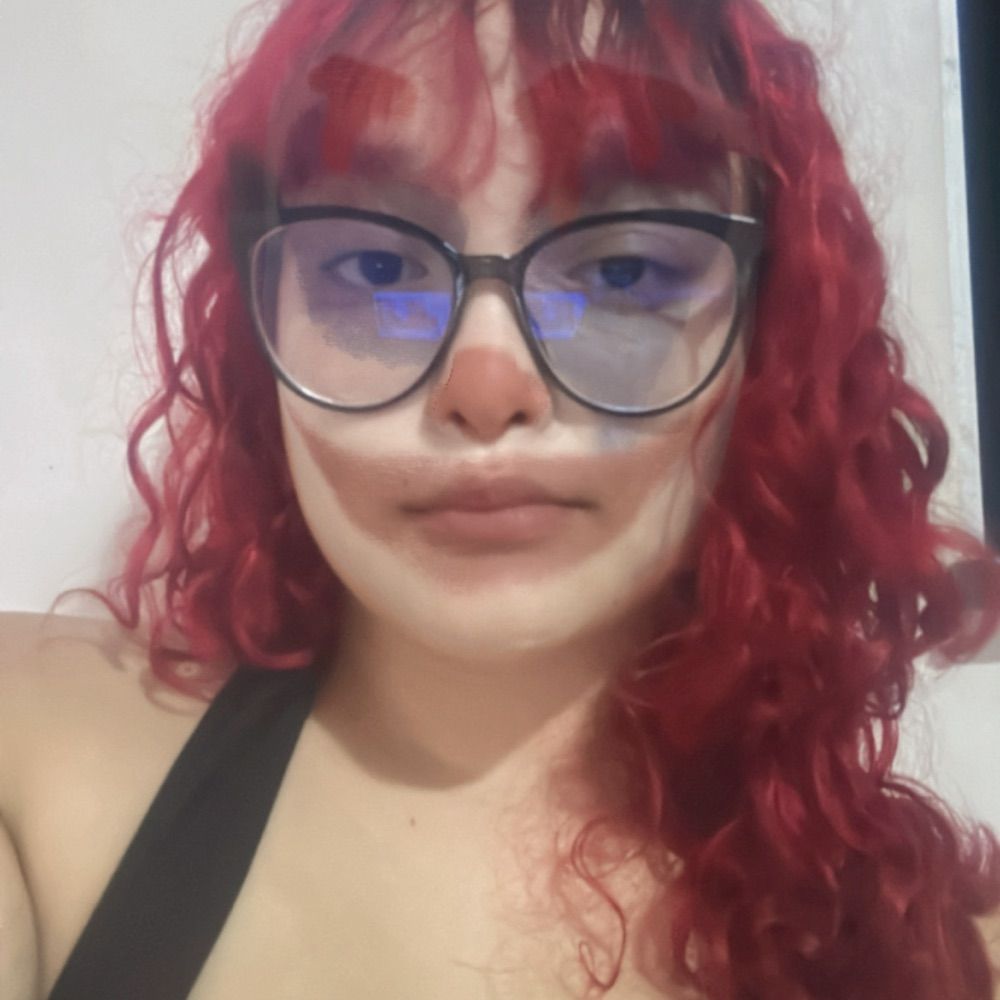 Clara (Rodrick gf’s)