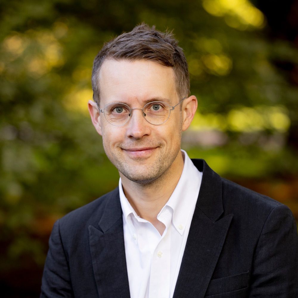 Erik J. Berg