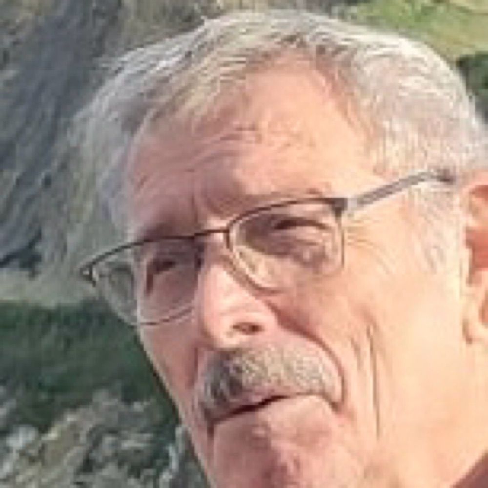 Robert Escribano Martínez