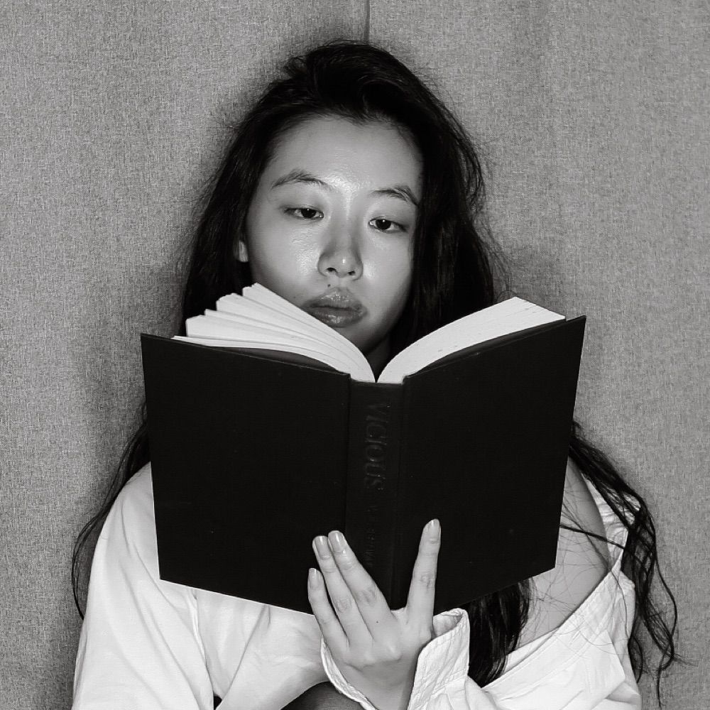 Charmaine (林恩) | Bookworm
