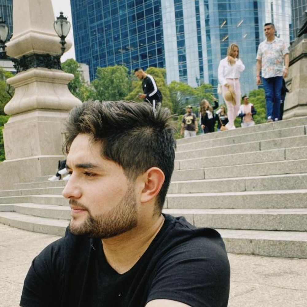 Alejandro Vega