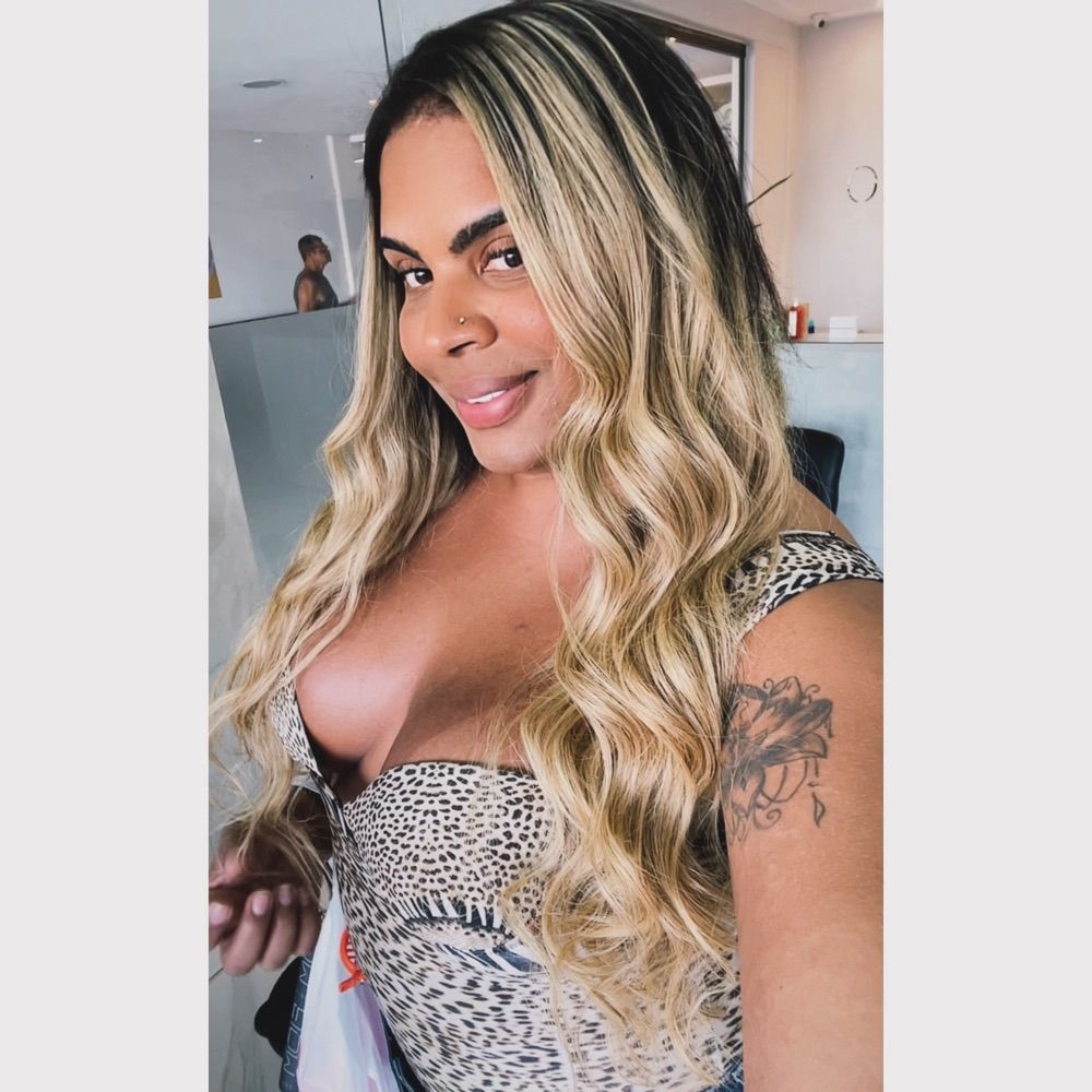 Loirinha Dos Desejos 21 cm