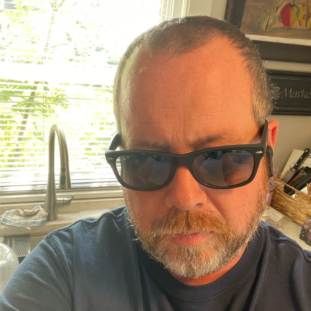Older gay boi