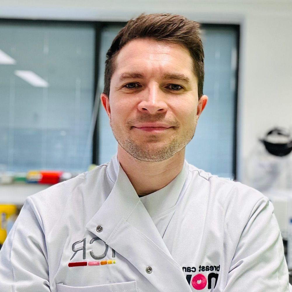 Dr Max Julve