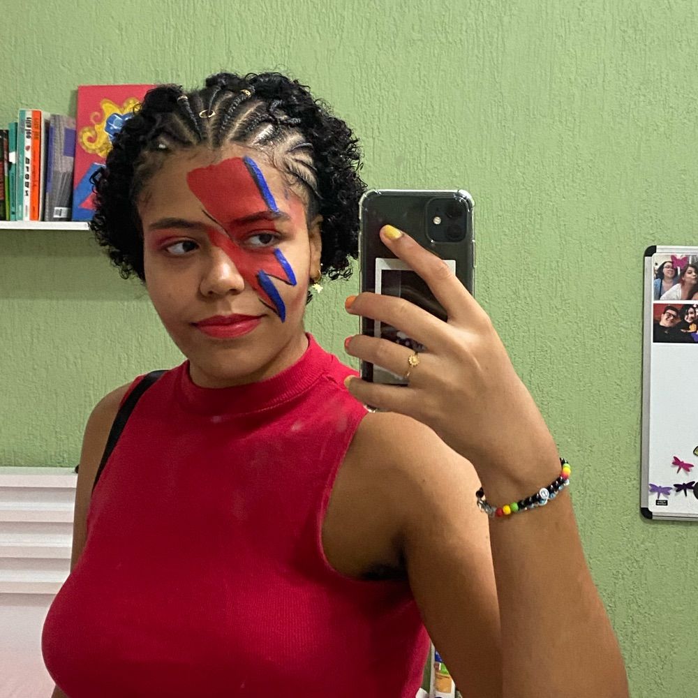 mafê 🧡🤍🩷