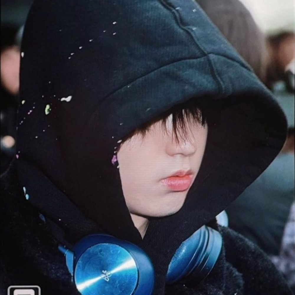 Lee._.