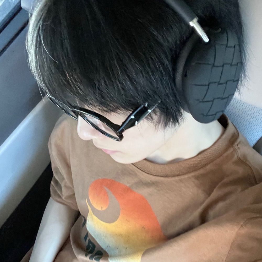 babi ⋆⭒˚｡⋆ 