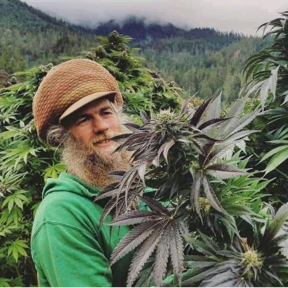 FarmerChrisdePlug.