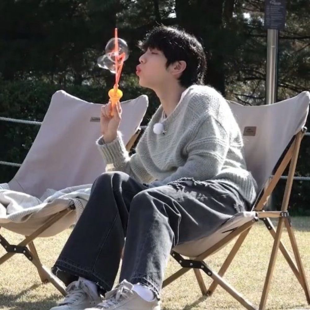 ⸜(˶ᵔ ᵕ ᵔ˶ )⸝
