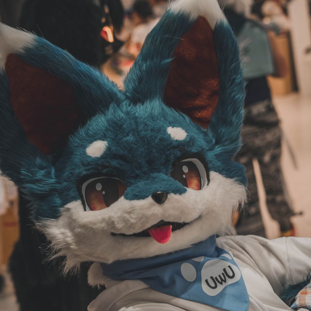 MahLhong 🦊✨