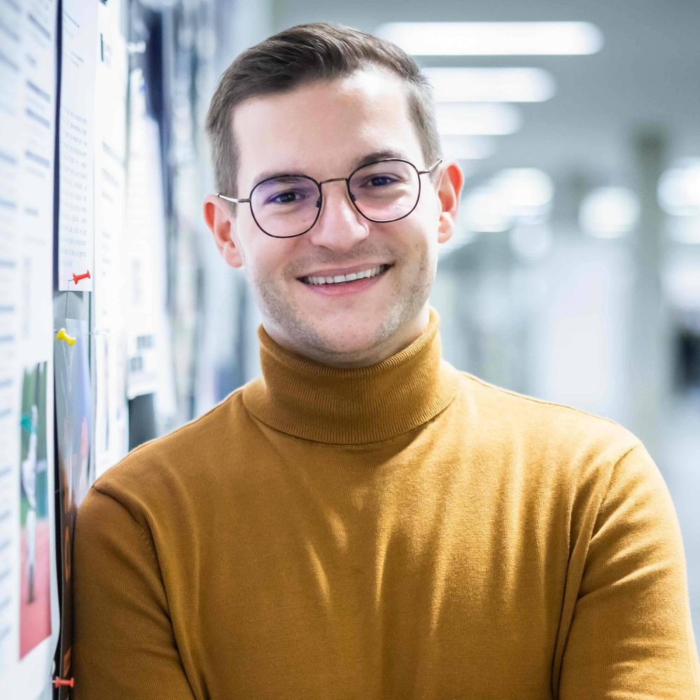 Prof. Dr. Simon Kühne