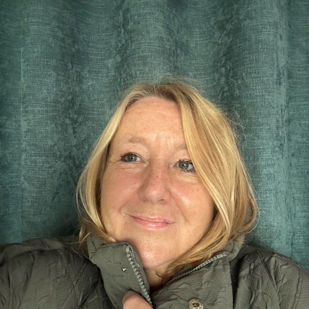 Sandy (PhD)  🇦🇺 🙋‍♀️☀️- EmpowerGenZ with high expectations