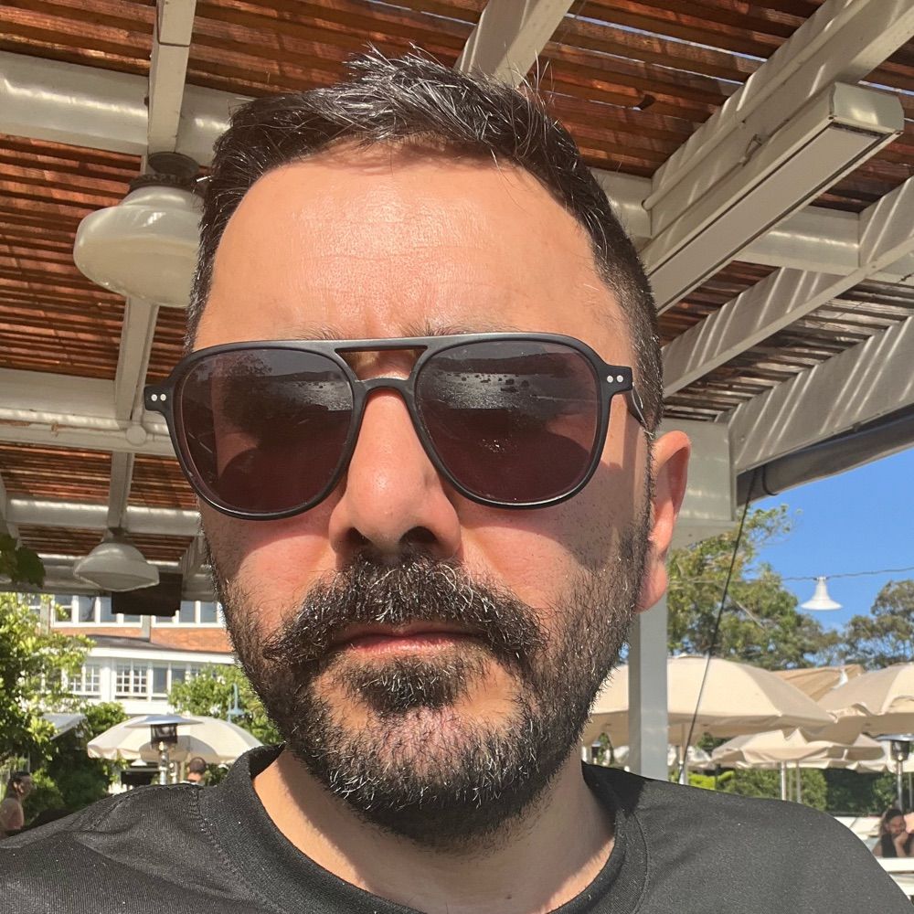 Vik G