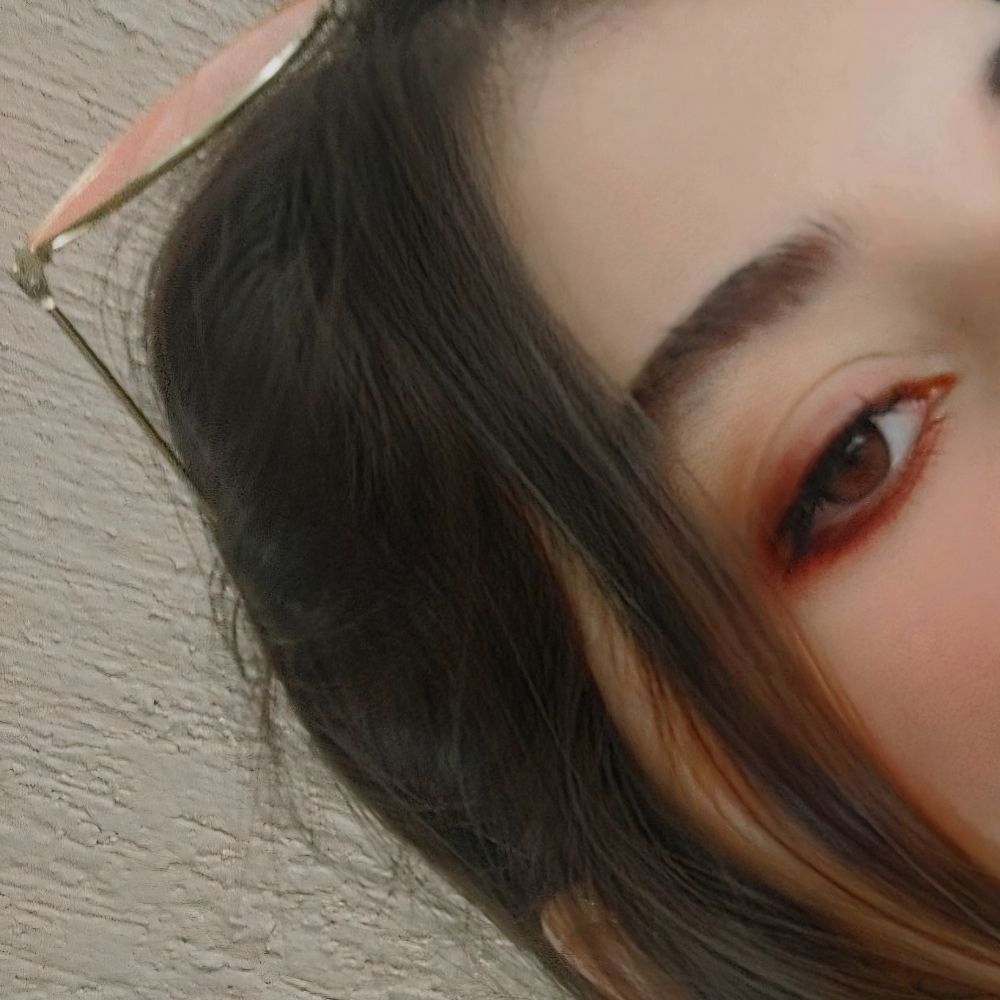 laura. ⊬
