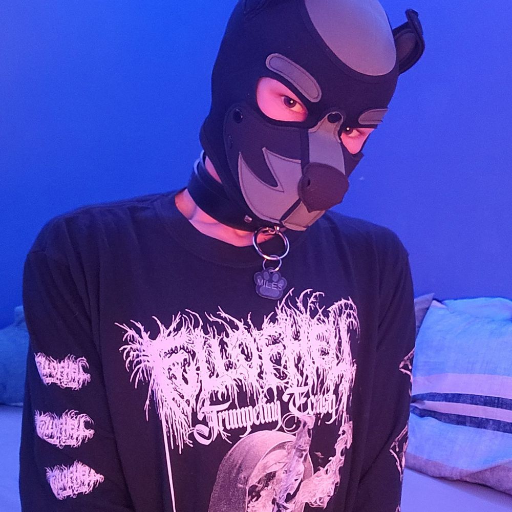 Grinddog Miles @ ur moms house