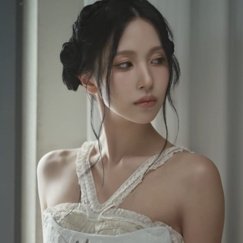 𝐿𝑢𝑧 𝑑𝑎𝑠 𝐽𝑒𝑜𝑛𝑔𝑚𝑖𝑐ℎ𝑎𝑒𝑛𝑔 | HAUTE COUTURE 