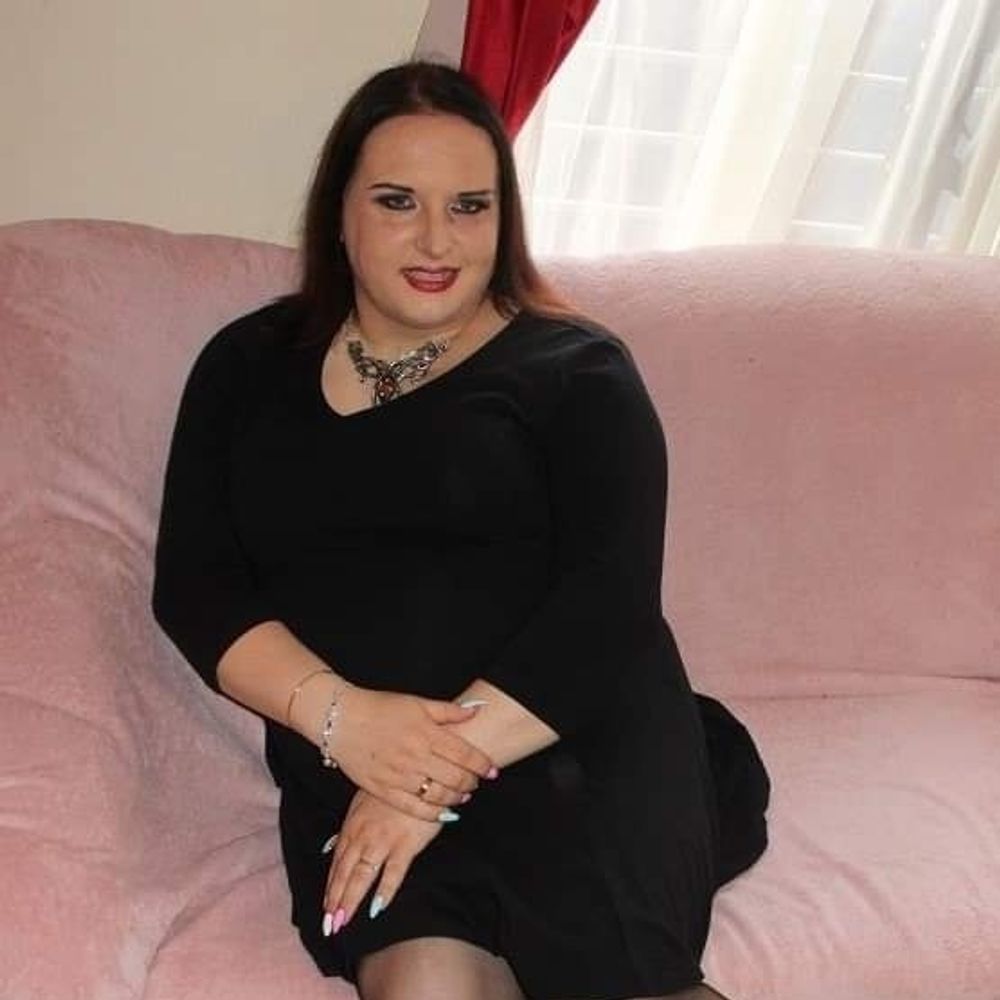 Larissa Caroline 