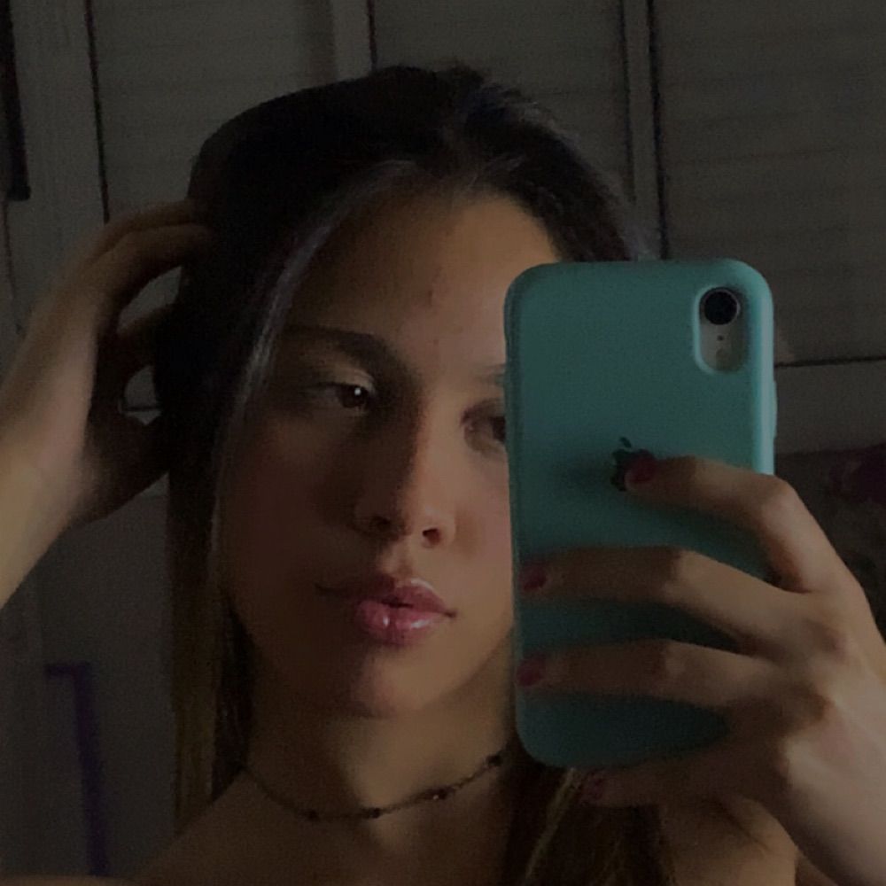 Lari oliveira