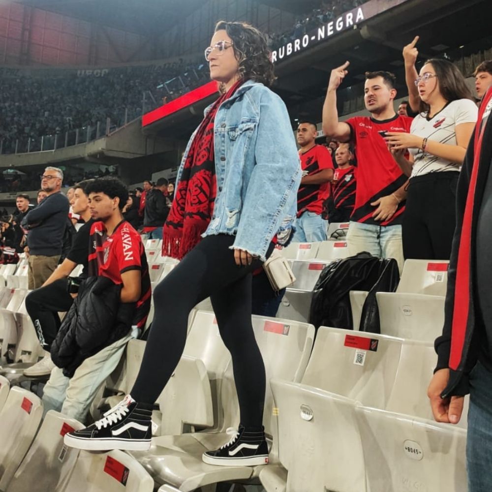 Analu ❤️🖤