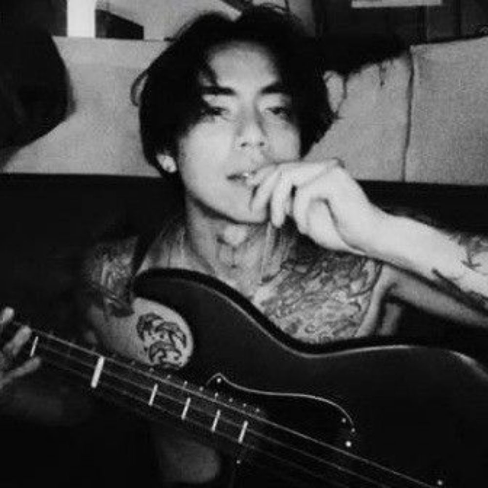 ⋆ liv 