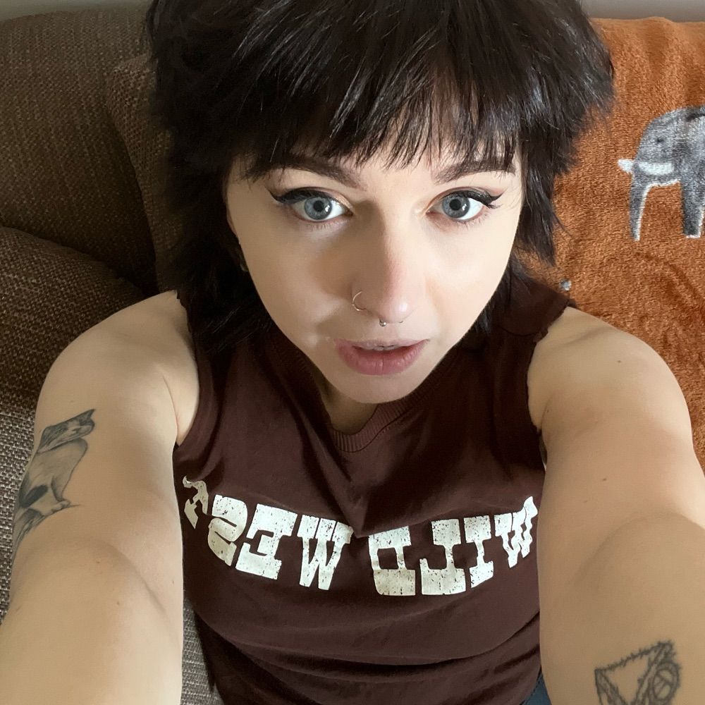 ellie 🦅