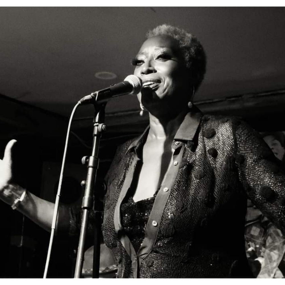 Lezlie Harrison