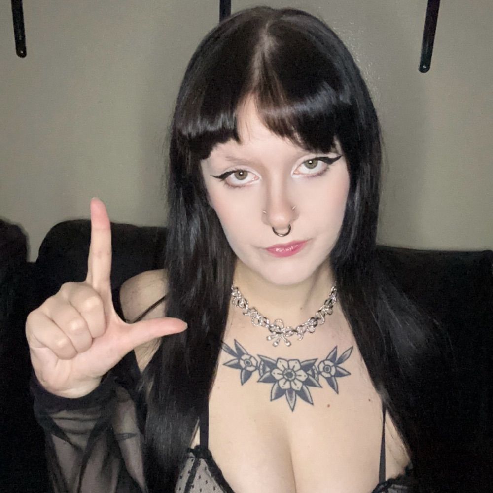 Goddess Lenore ݁ᛪ༙