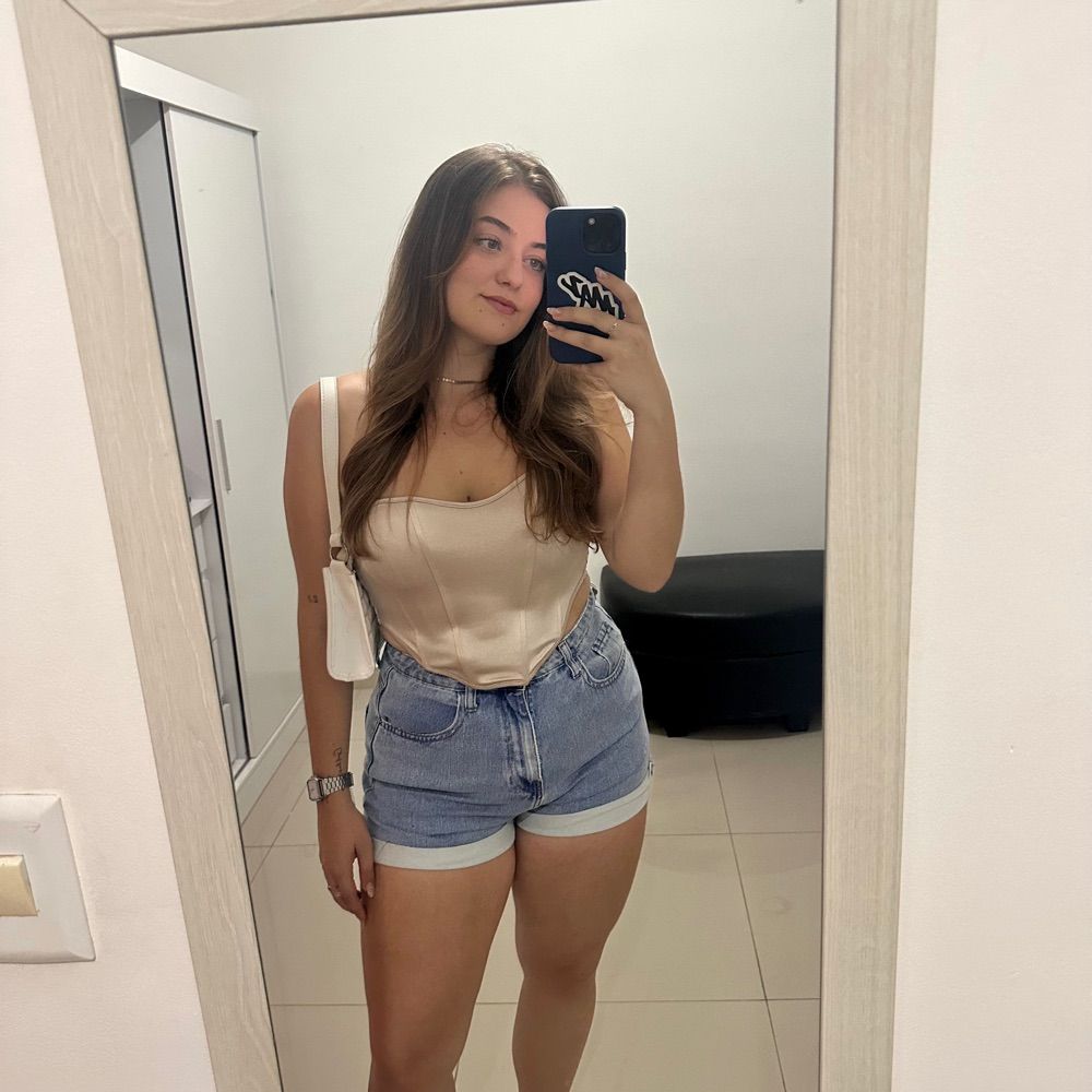 Bruna Zebende 