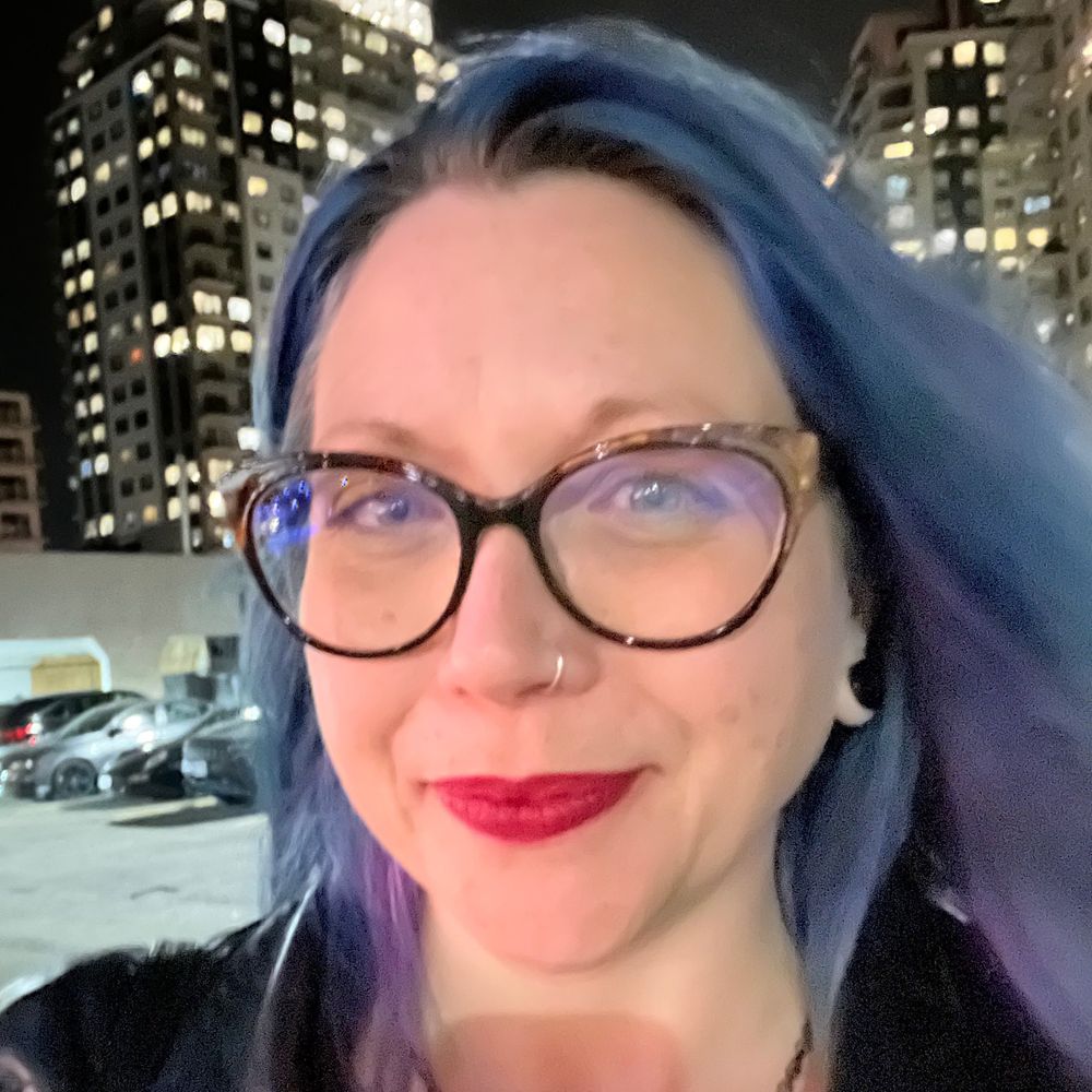 Alexis Van Straten (she/her)